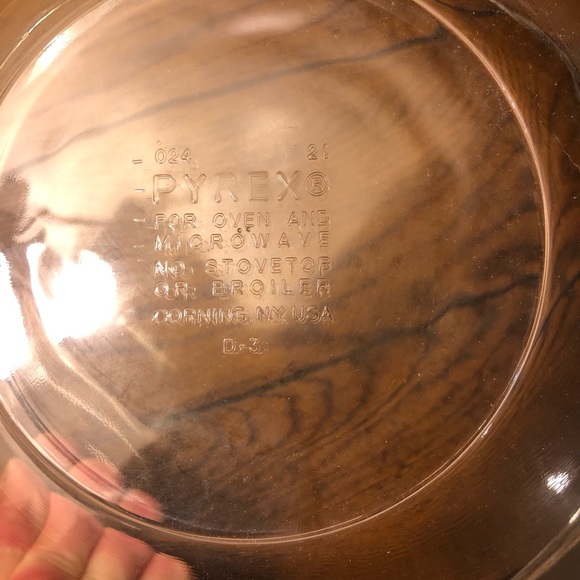 Vintage 2 qt. Pyrex with silverplated wire metal basket - Picture 5 of 7